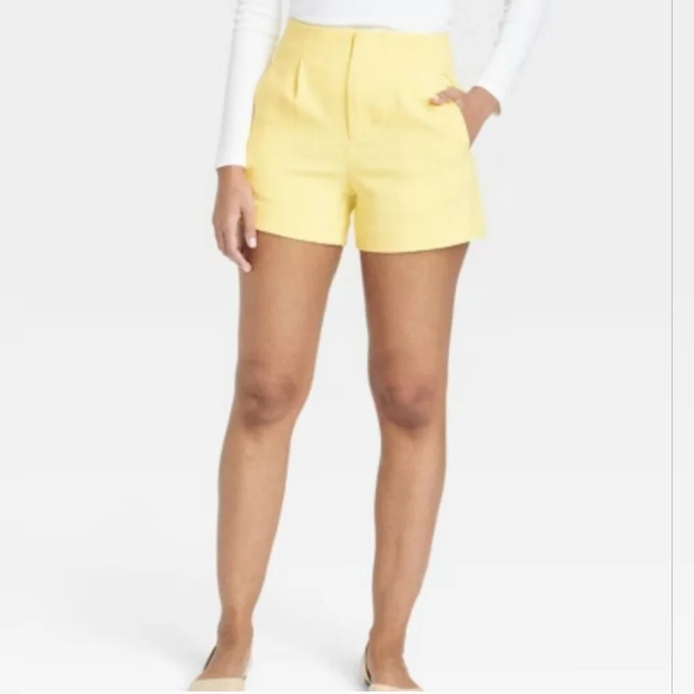 Women's High Rise Tailored Shorts - Picture 3 of 5
